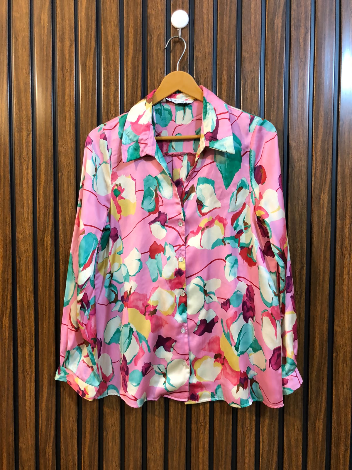 Chest 18  Length 25  Fabric silk Ladies Branded Full Sleeve Top