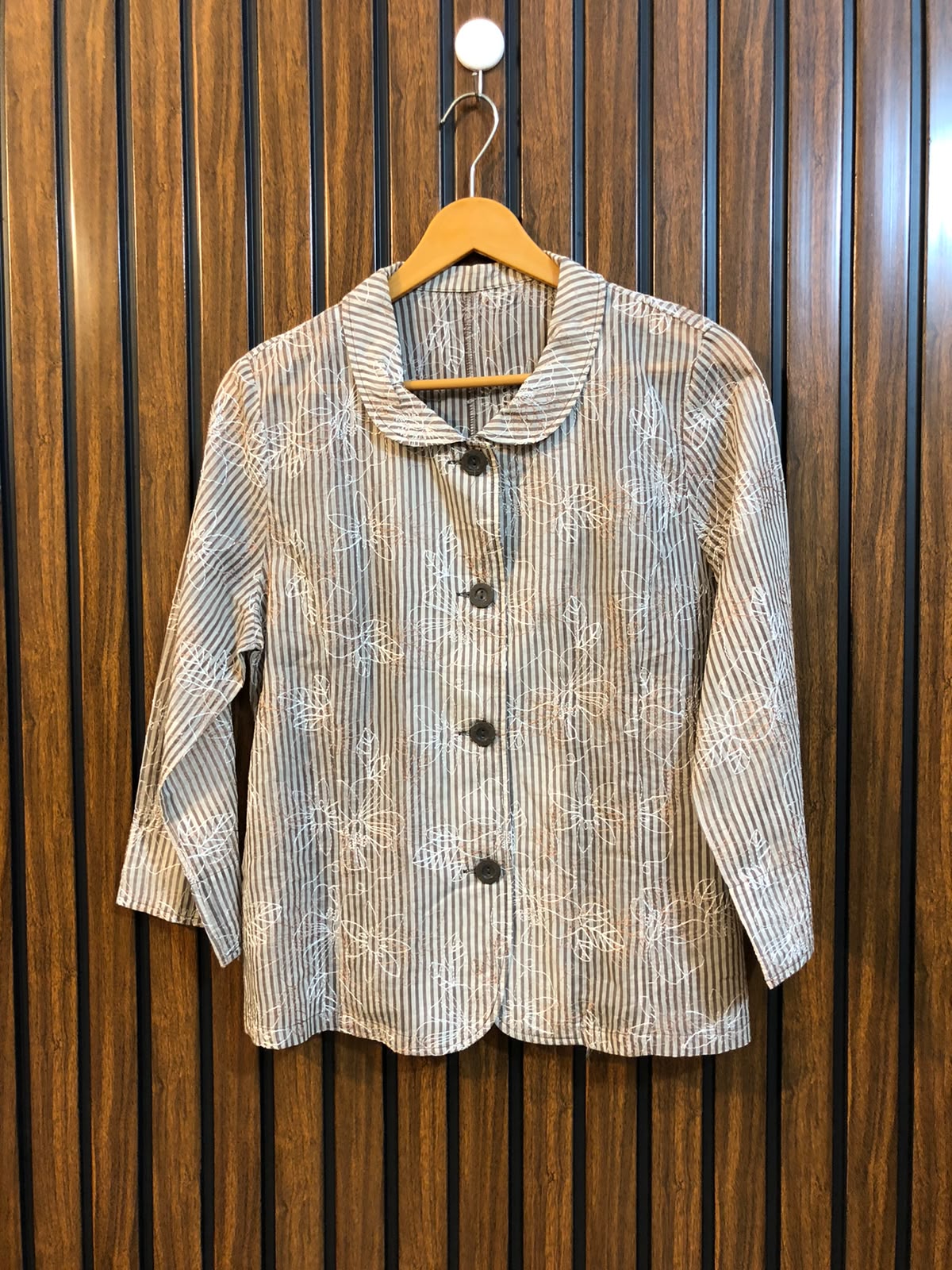 Chest 18  Length 22  Fabric Cotton Silk Women's Full Sleeve Casual Top