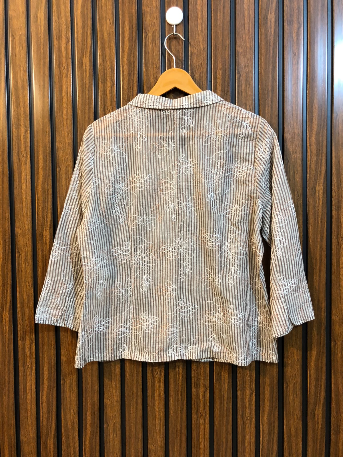 Chest 18  Length 22  Fabric Cotton Silk Women's Full Sleeve Casual Top