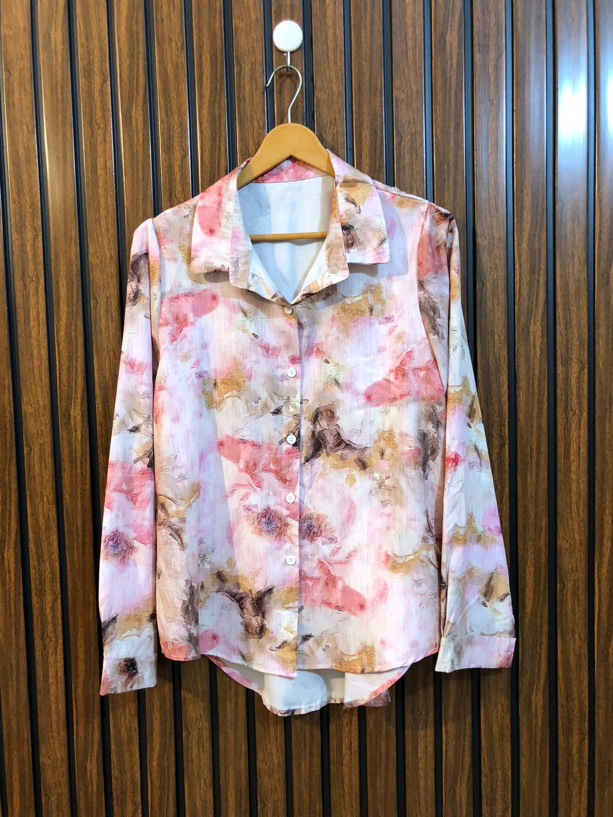 Chest 19  Length 25 To 27  Fabric Silk Women's Trendy Western Top