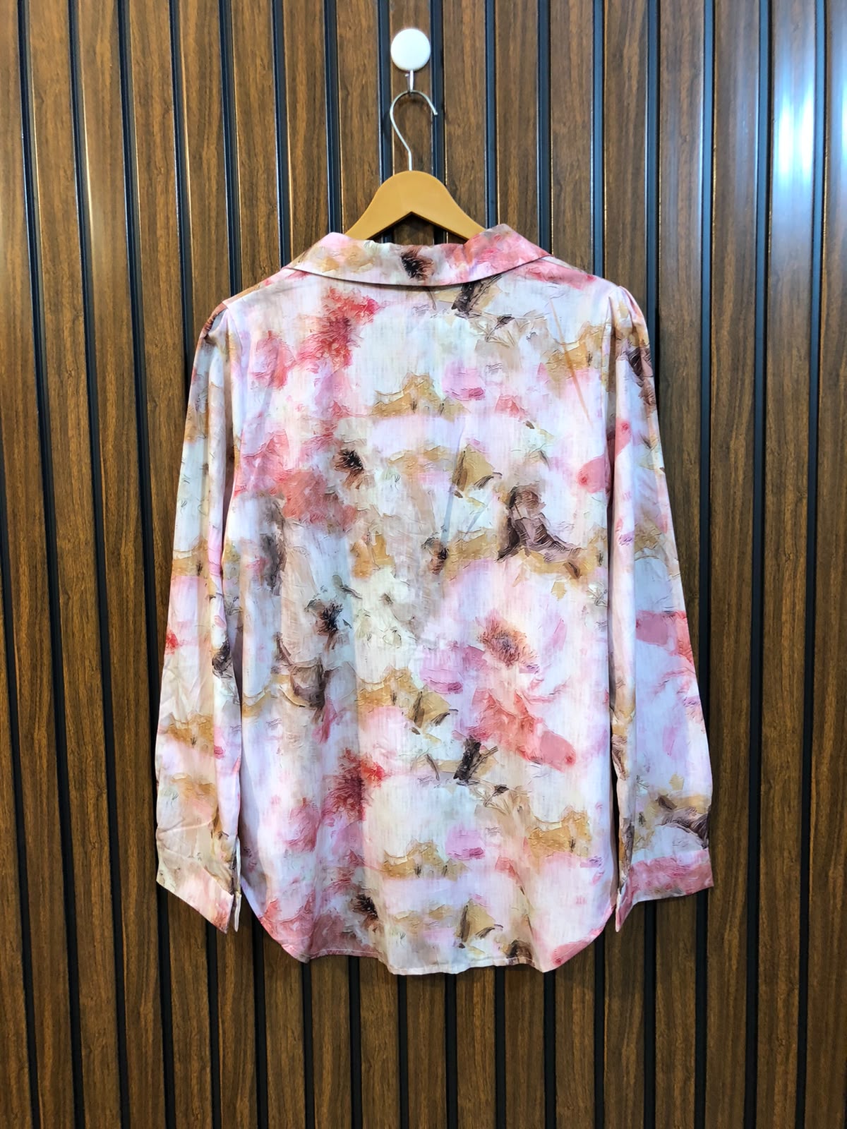 Chest 19  Length 25 To 27  Fabric Silk Women's Trendy Western Top