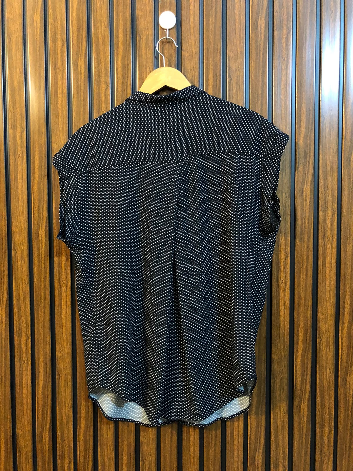 Chest 23  Length 27  Fabric Linen Western Branded Women's Summer Half Sleeve Top