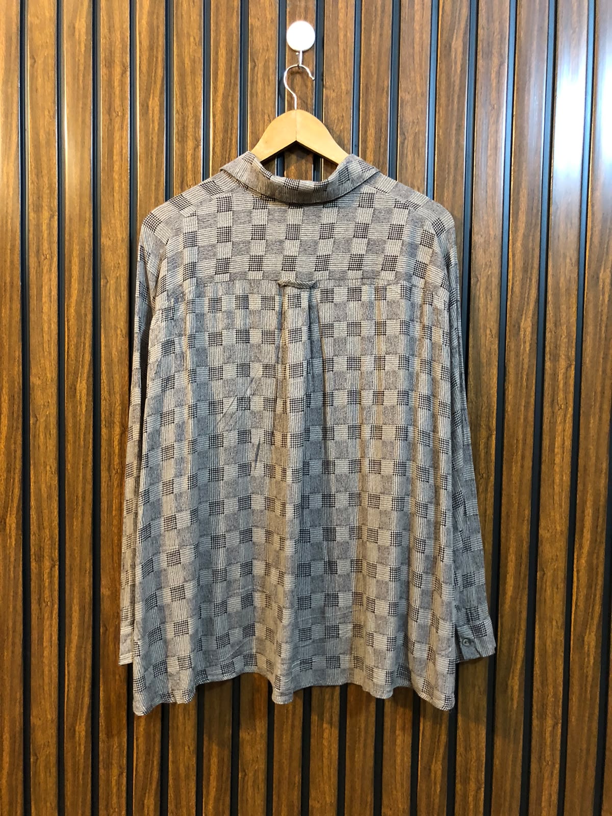 Chest 21  Length 24 To 25  Fabric Cotton Women's Western Full Sleeve Top