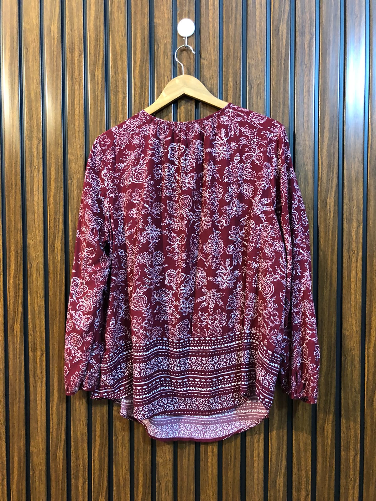 Chest 23  Length 24  Fabric Linen Western Women's New Arrival Top