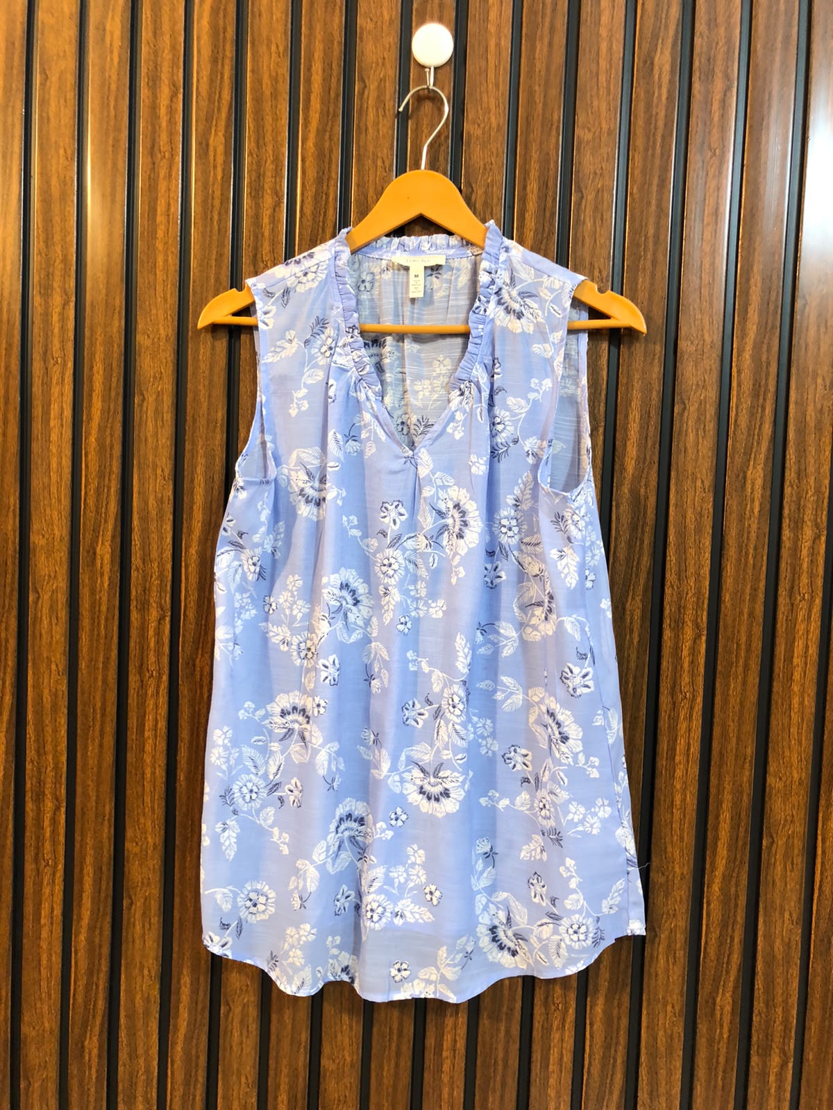Chest 19  Lenght 25  Fabric silk Western Branded Women's Sleeve Top