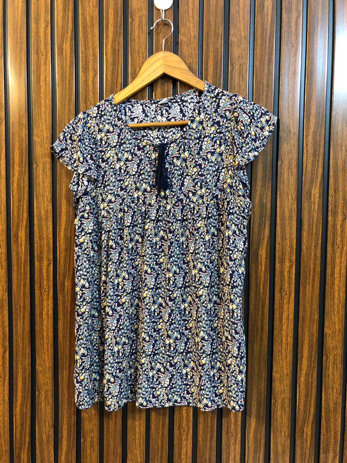Chest 19  Lenght 24  Fabric cotton Imported Women's Sleeve Top