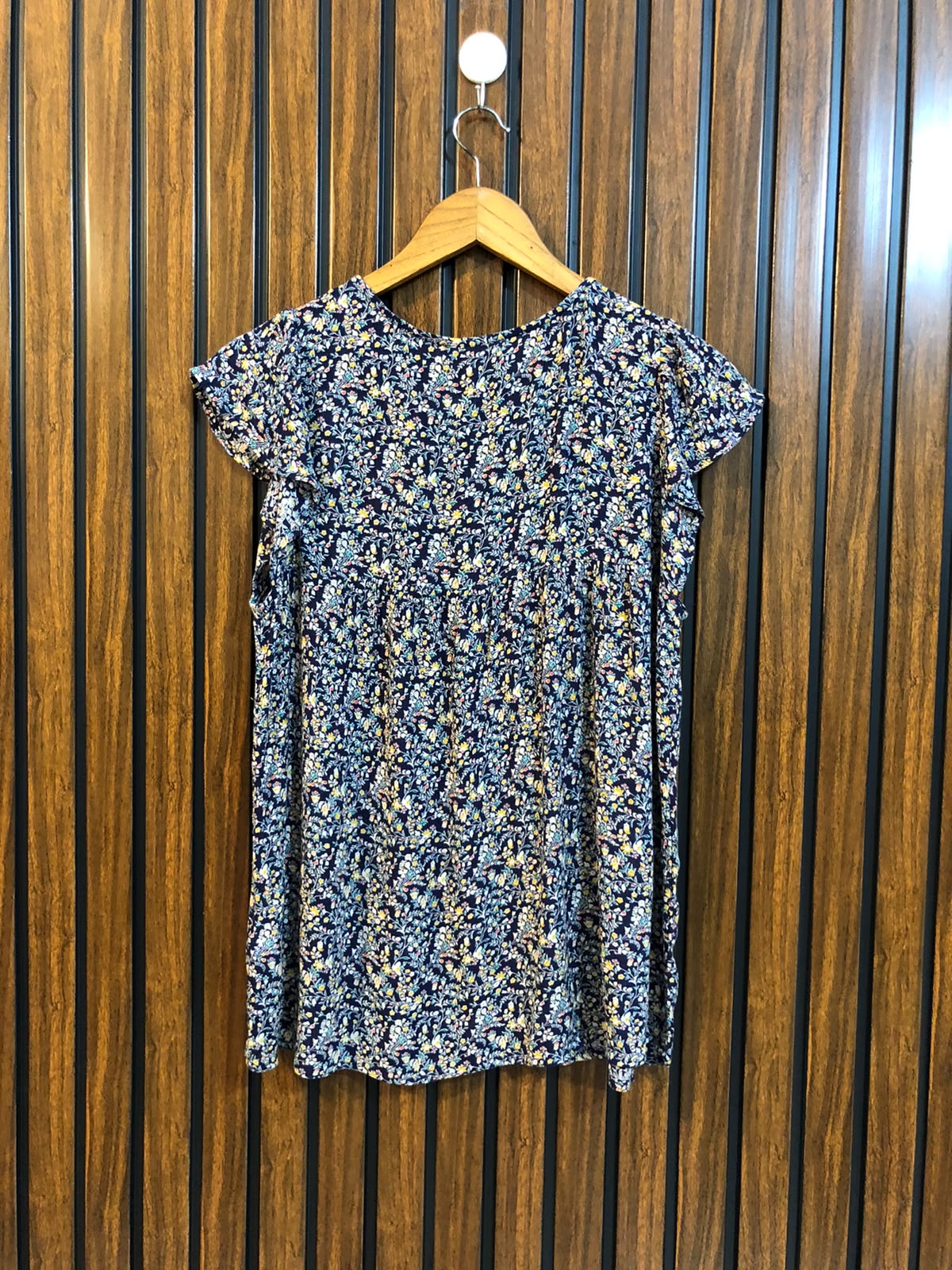 Chest 19  Lenght 24  Fabric cotton Imported Women's Sleeve Top