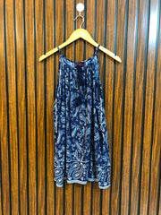 Chest 21  Lenght 27  Fabric linen Classic Western Sleeve Top