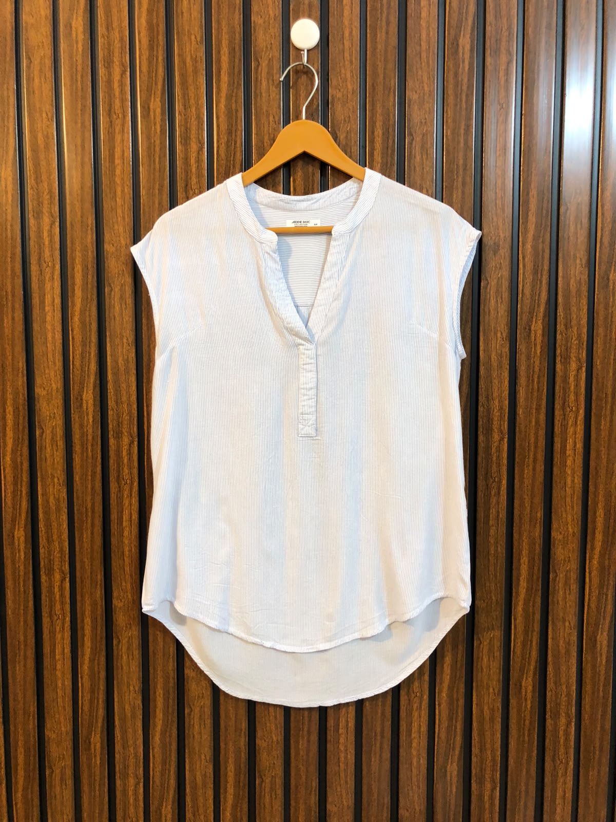 Chest 19  Lenght 26 to 27  Fabric linen Women's Smart Casual Top