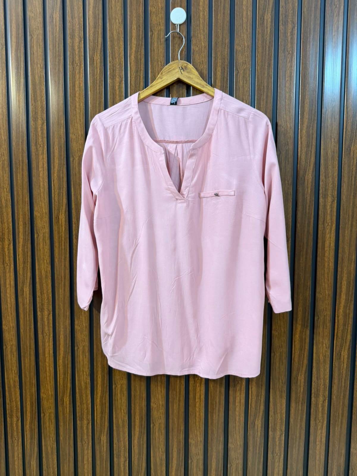 Chest 21  Length 24 To 26  Fabric Linen Western Branded Women's Summer Full Sleeve Top