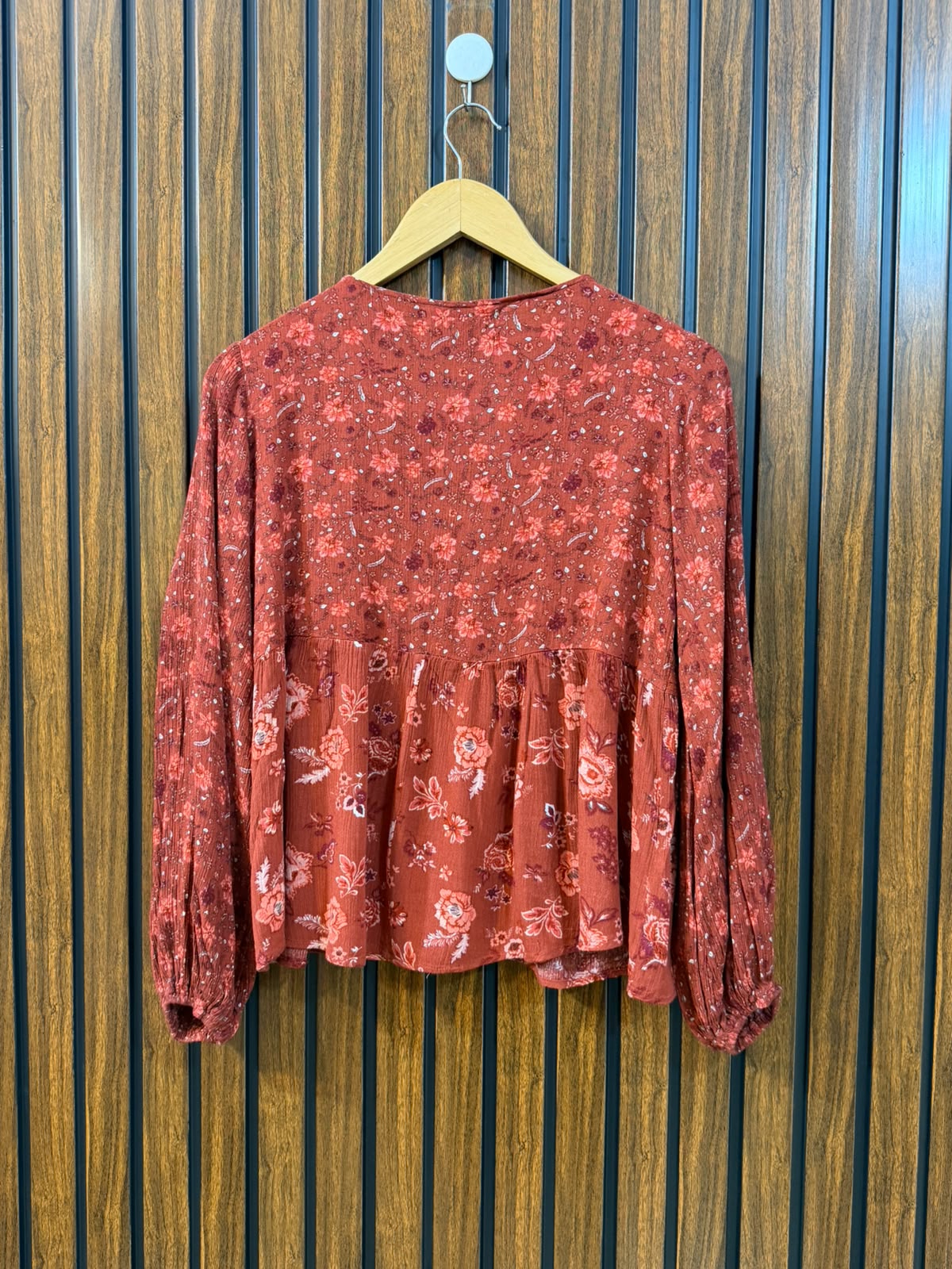 Chest 19  Length 26 To 27  Fabric Rayon Women's Summer Wear Full Sleeve Top