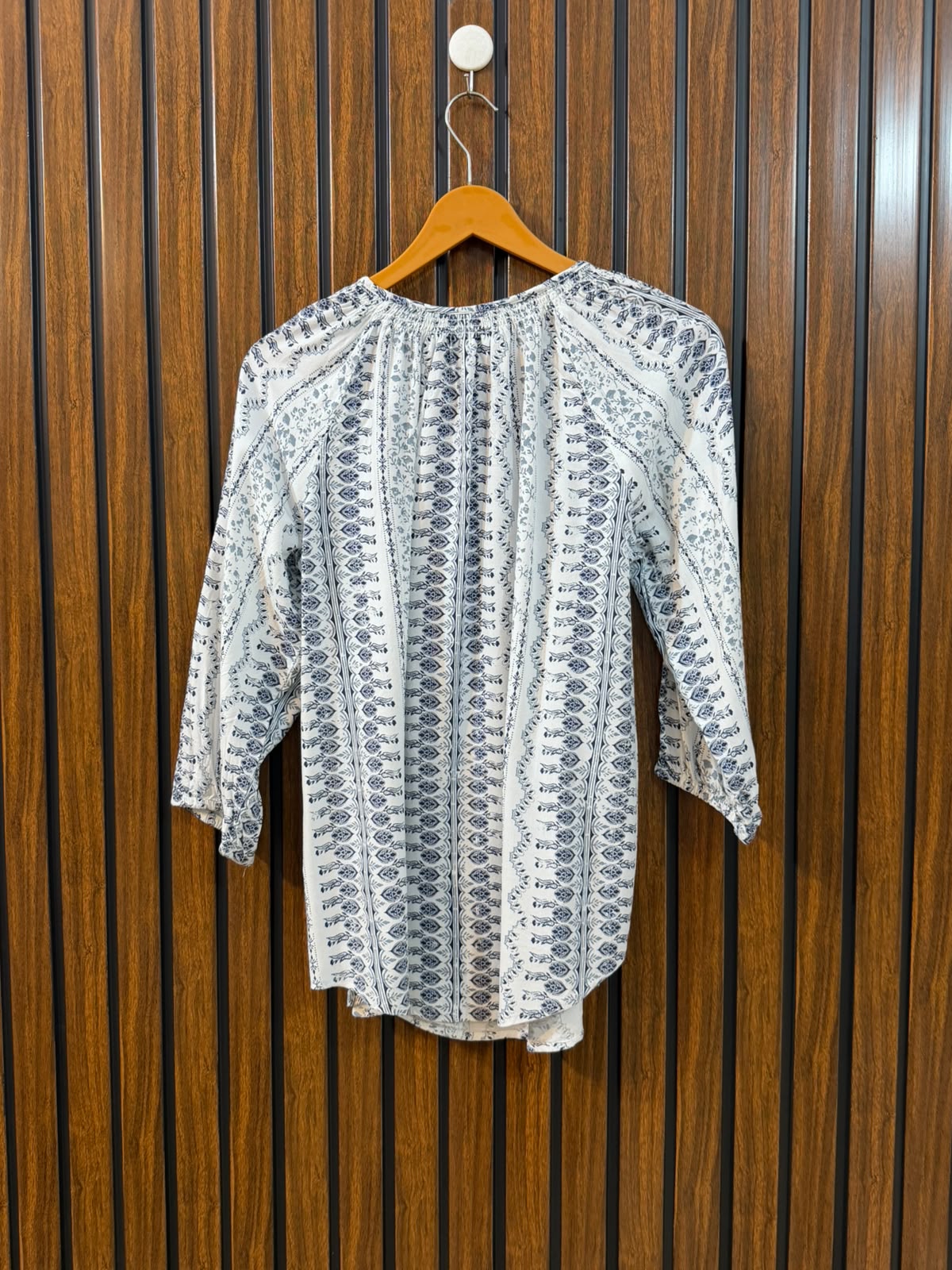 Chest 20  Length 25  Fabric Linen Women's Fashion Full Sleeve Top