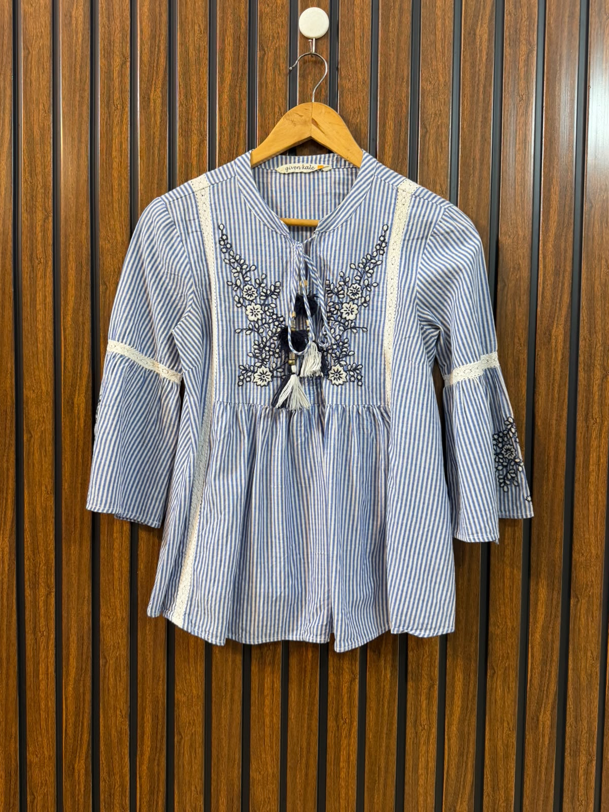 Chest 16  Length 23  Fabric Cotton Western Ladies Summer Top