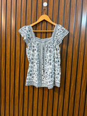 Chest 18  Length 21  Fabric Cotton Women's Branded Summer Sleeveless Top