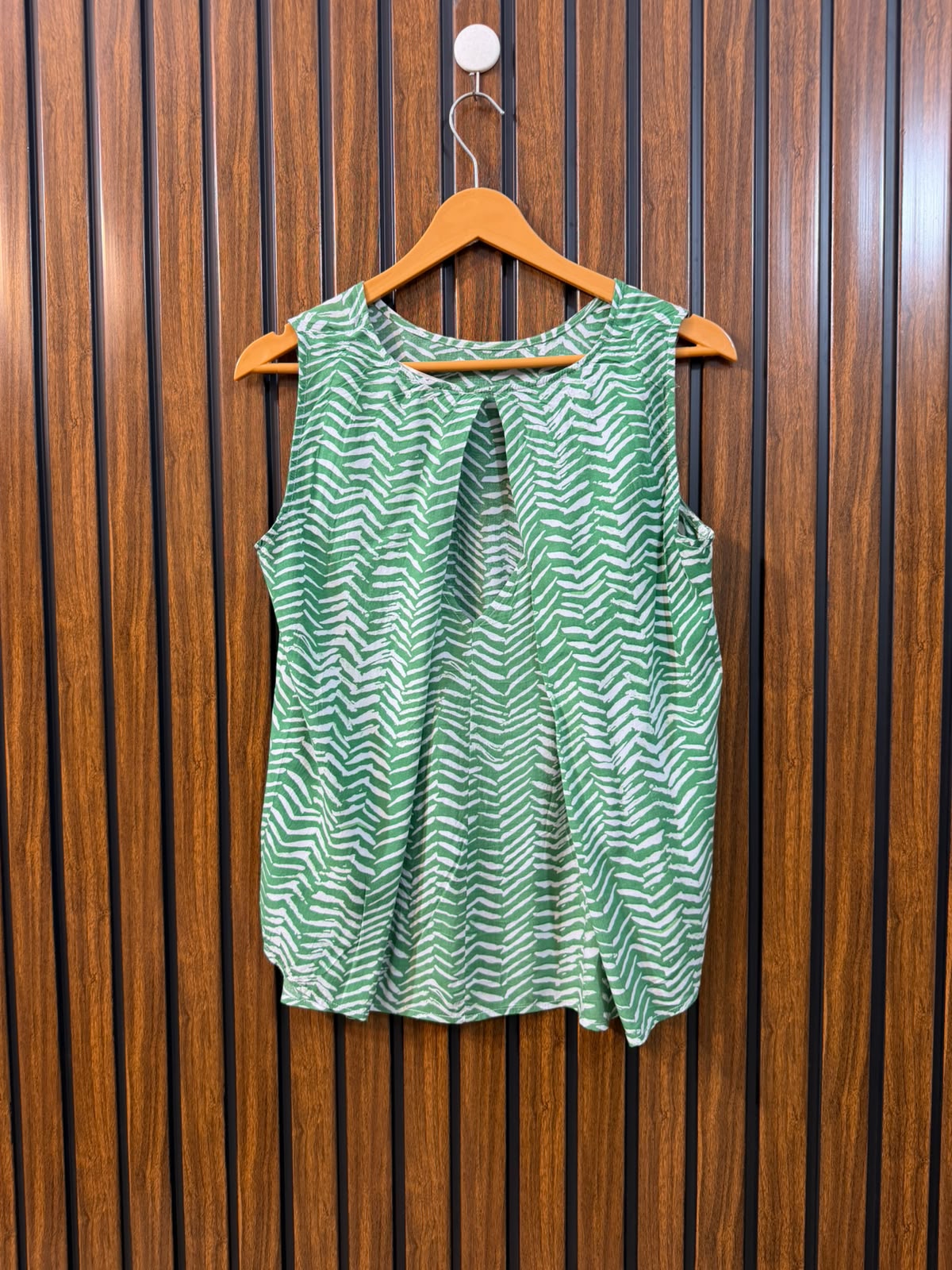 Chest 18  Length 19 To 20  Fabric Linen Western Style Women's Top