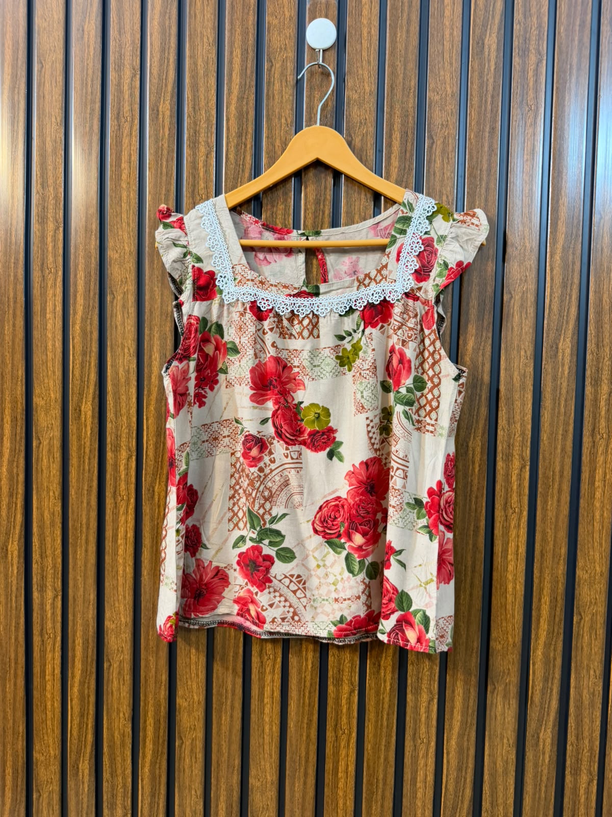 Chest 19  Length 21  Fabric Linen Women's Summer Wear Top