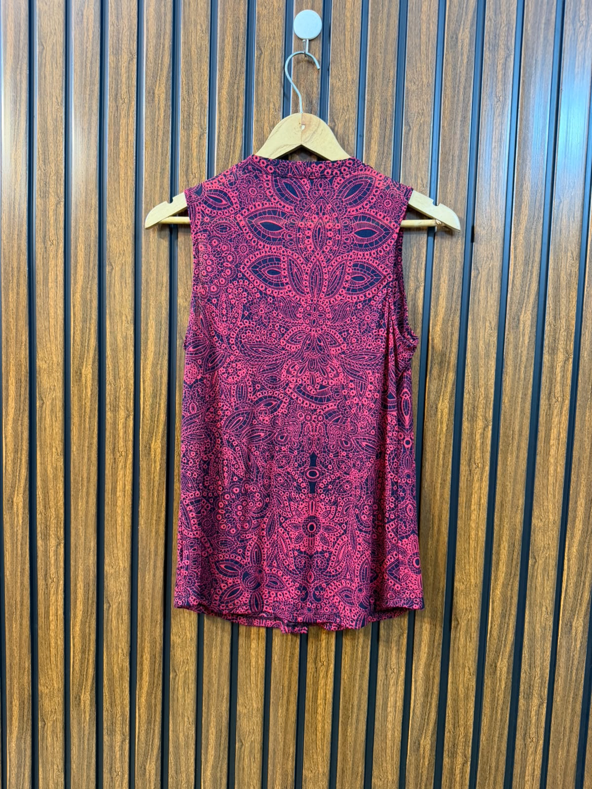 Chest 20  Length 24  Fabric Jersey Summer Sleeveless Top for Women