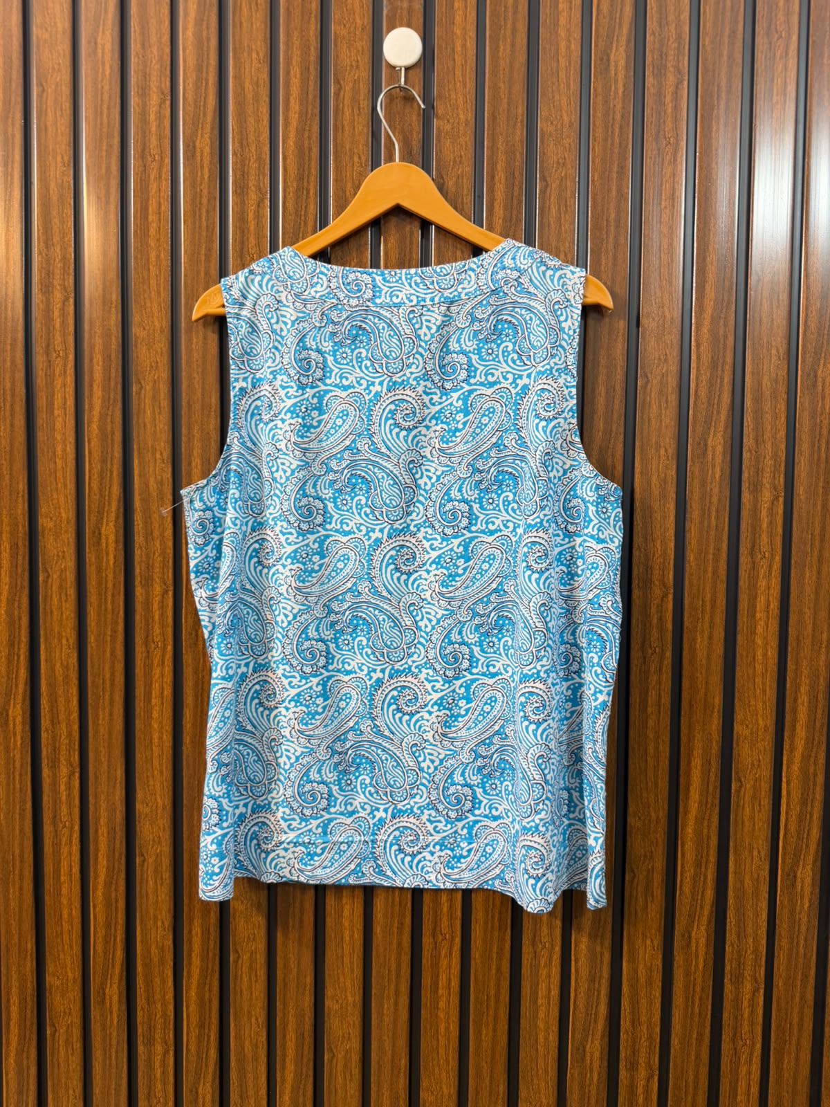 Chest 21  Length 24.5  Fabric Cotton Silk Women's Casual Fashion Top
