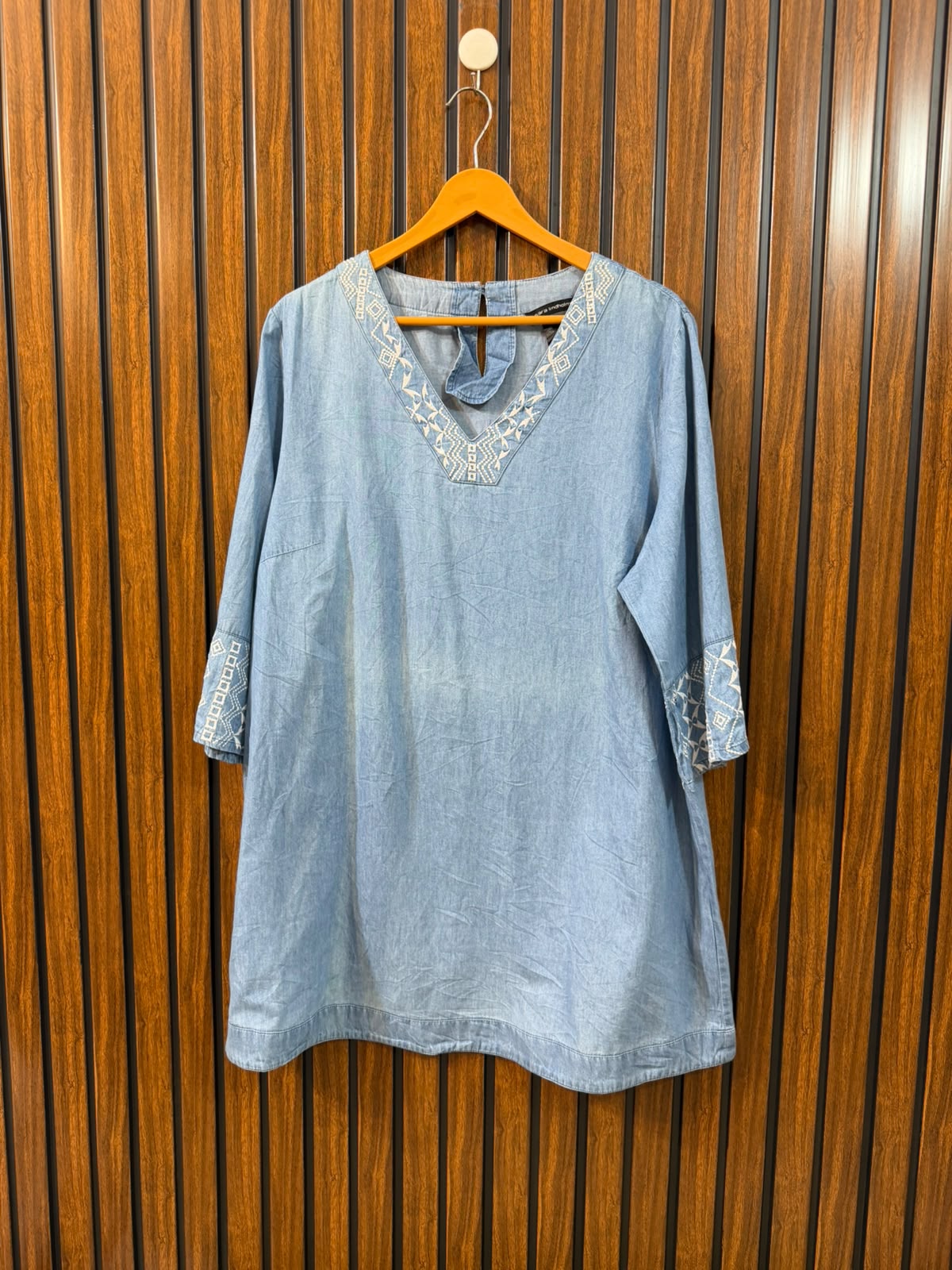 Chest 22  Length 32  Fabric Denim Women's Trendy Long Top