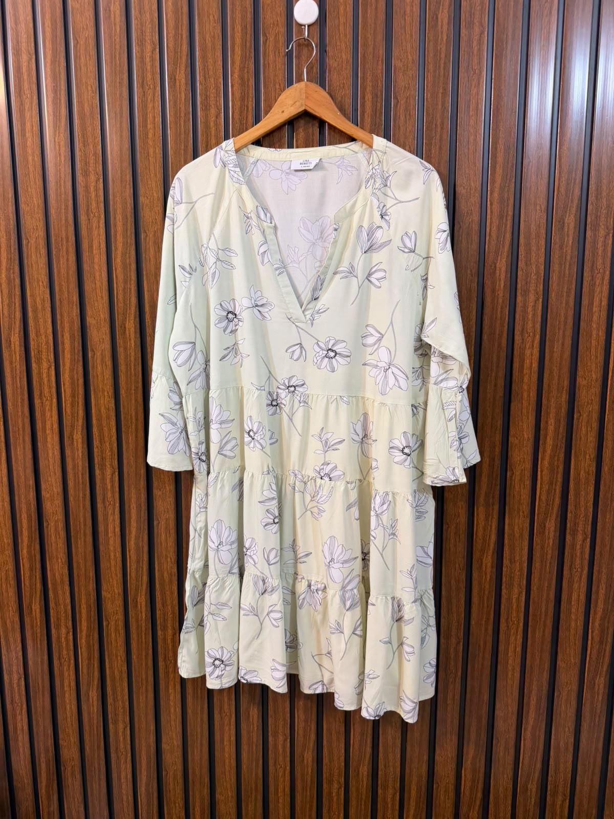 Chest 22  Length 35  Fabric Linen Women's New Arrival Long Top