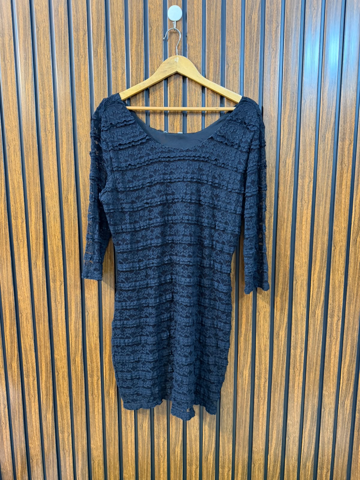 Chest 21  Length 34  Fabric Net Women's Essential Long Top
