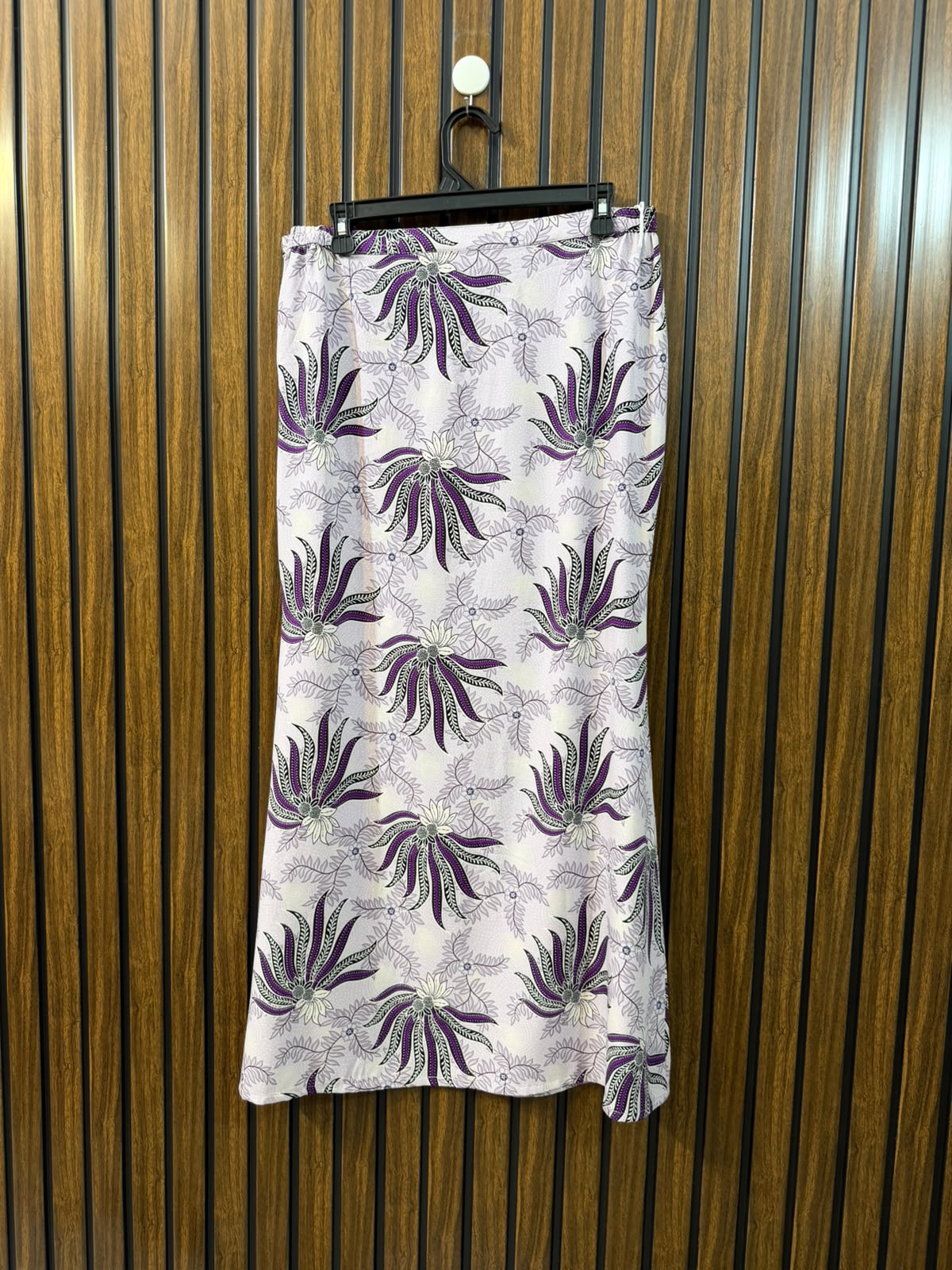 Waist 32  Length 37  Fabric Rayon Women's Western Skirt