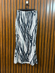 Waist 34  Length 37  Fabric Silk Jersey Women's Branded Skirt