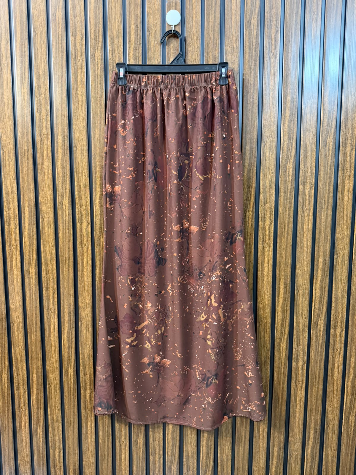Waist 30  Length 39  Fabric Silk Women's Premium Skirt