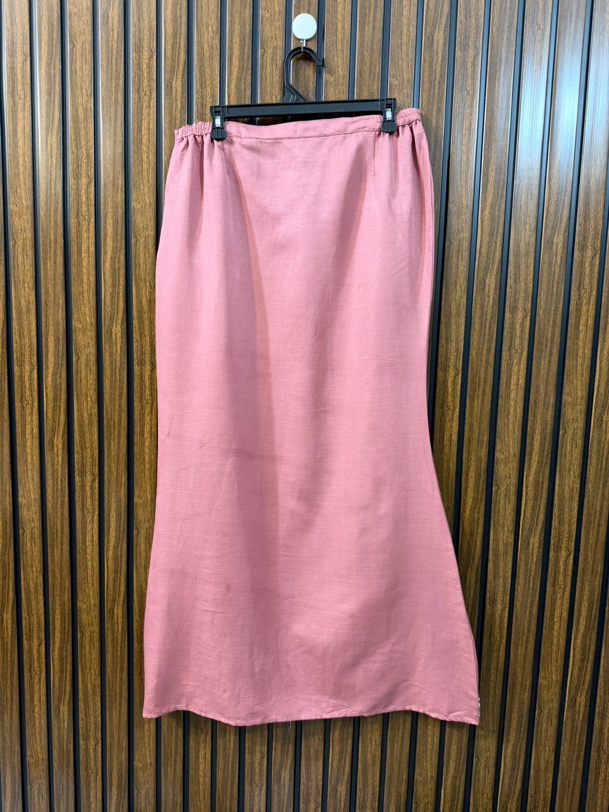 Waist 34  Length 39  Fabric Cotton Silk Women's Modern Skirt