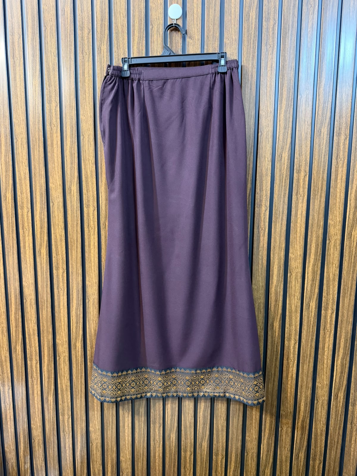 Waist 32  Length 38  Fabric Silk Branded Western Skirt