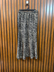 Waist 30  Length 33  Fabric Silk Women's Smart Skirt