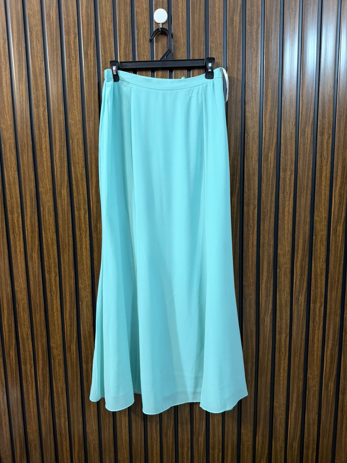 Waist 34  Length 39  Fabric Chiffon Branded Women's Outfit Skirt