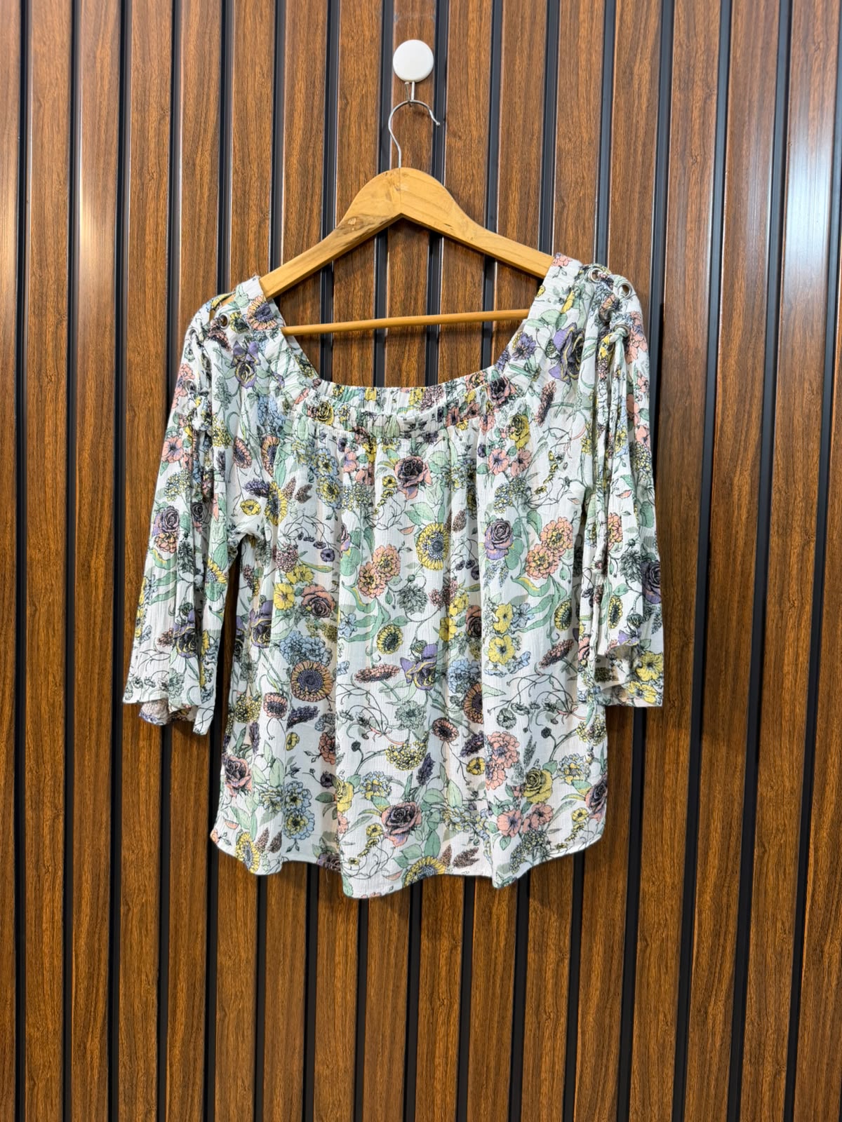 Chest 18  Length 19  Fabric Rayon Women's Western Half Sleeve Top