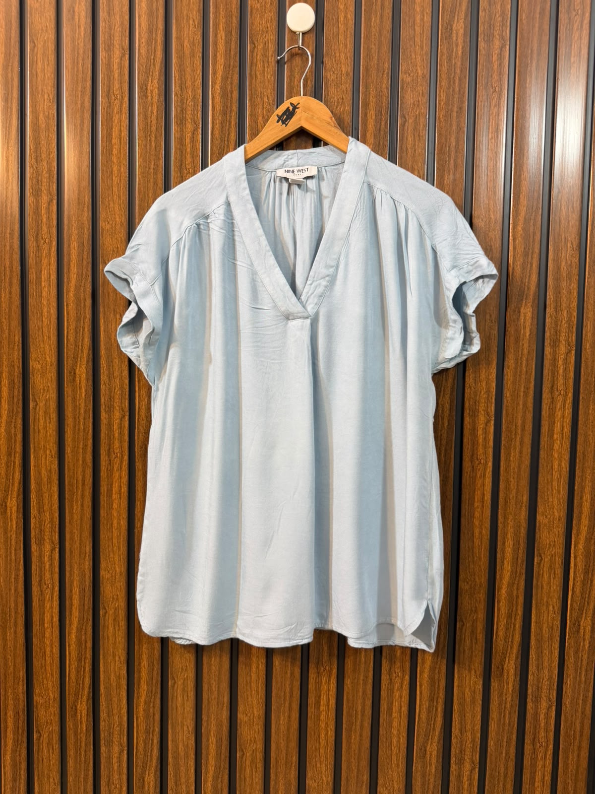 Chest Small Baggy Style  Length 25  Fabric Linen Branded Women's Daily Wear Top