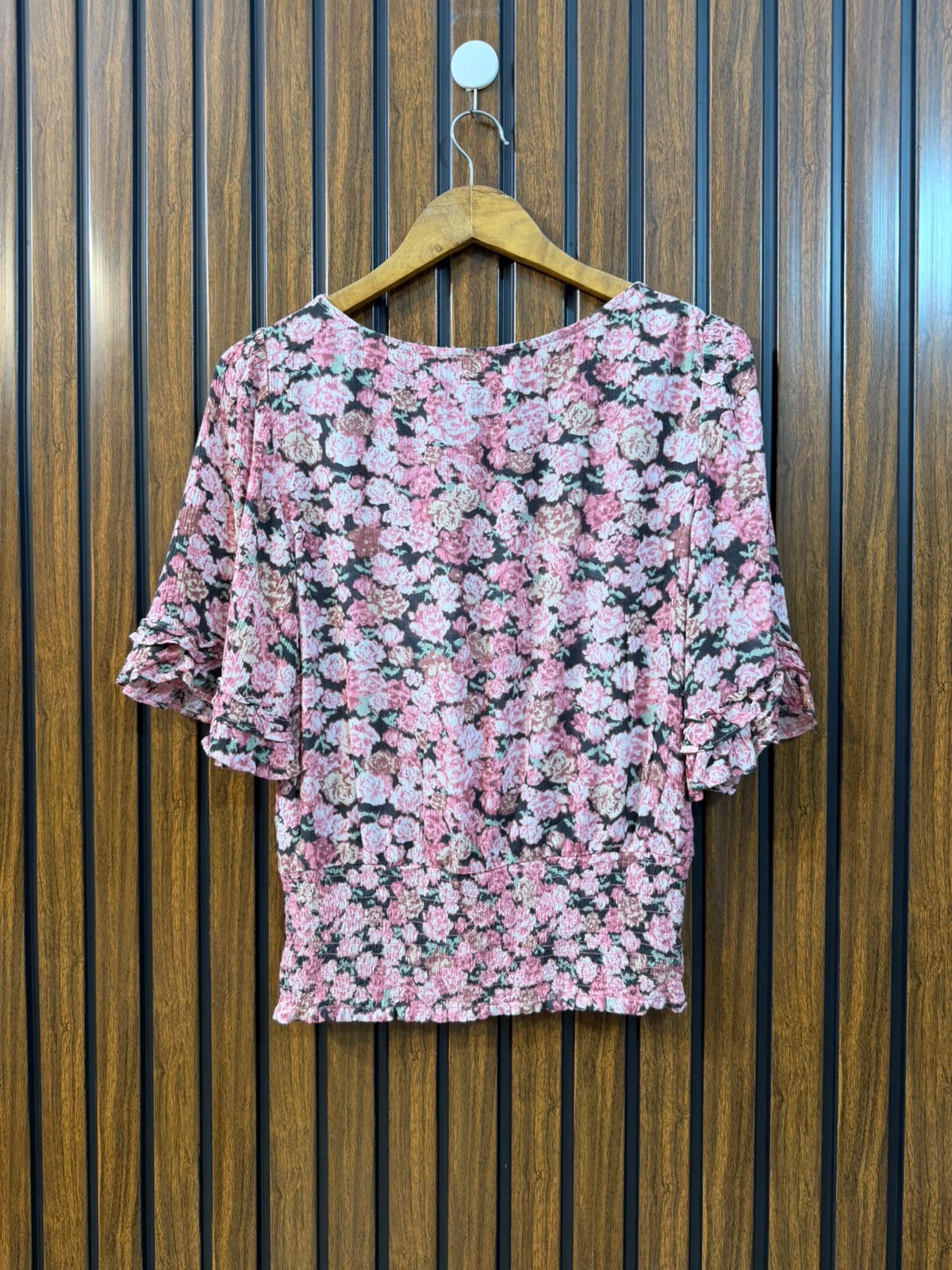 Chest 18  Length 21  Fabric Rayon Women's Modern Summer Top