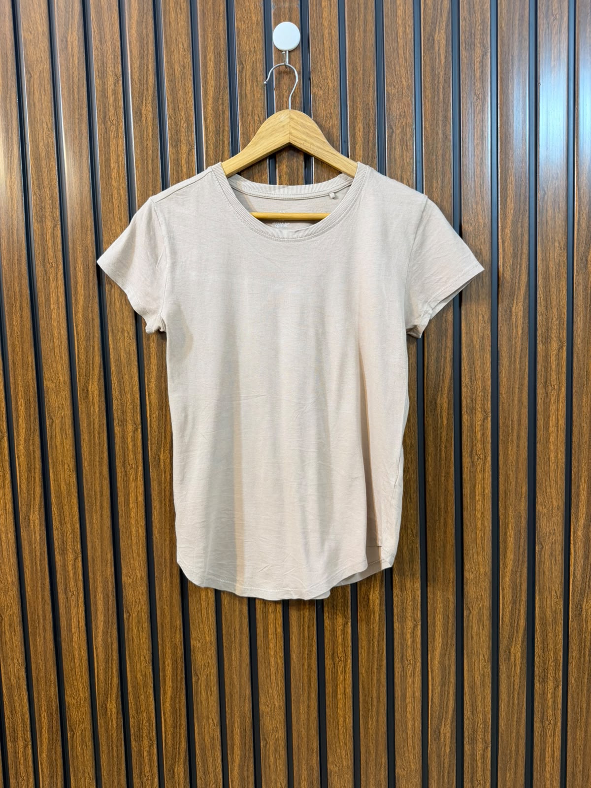 Chest 17  Length 22 Branded Women's T-Shirt