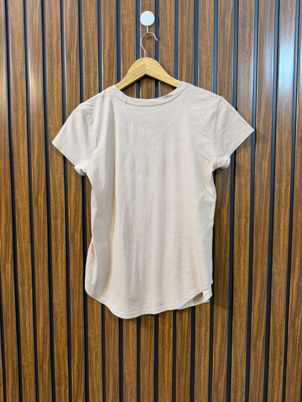 Chest 17  Length 22 Branded Women's T-Shirt