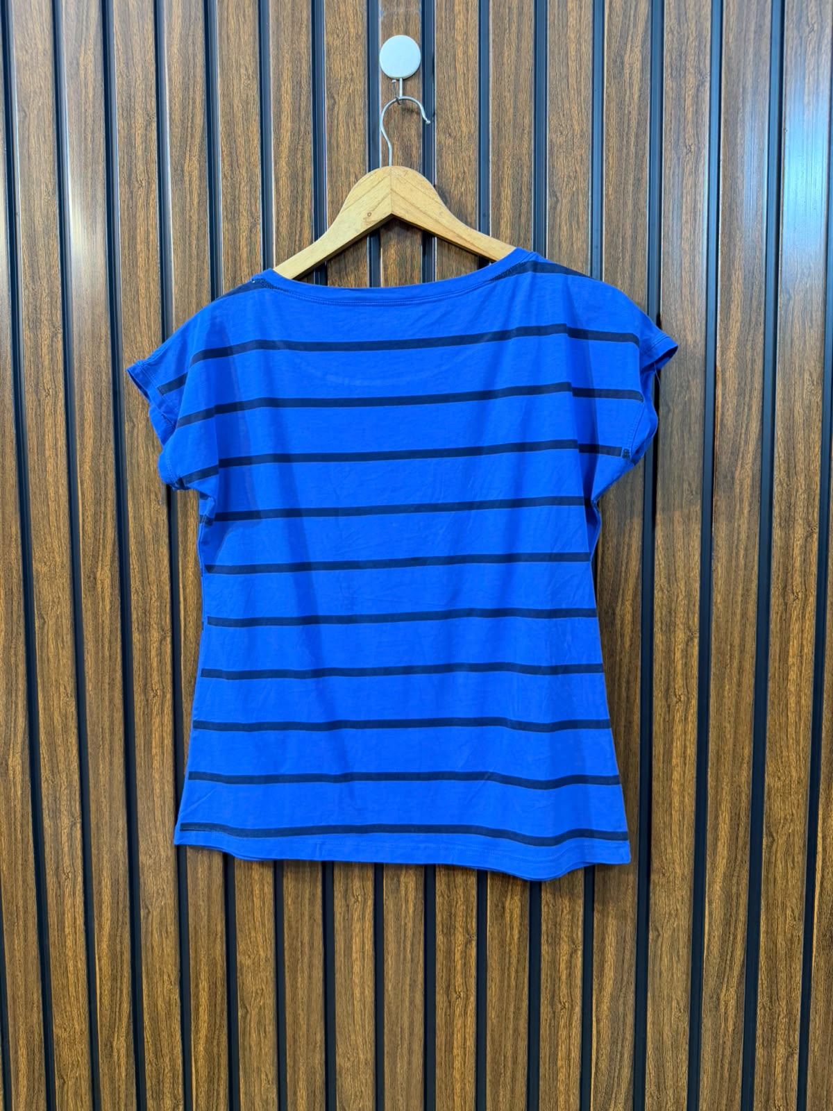 Chest 19  Length 21 Ladies' Western T-Shirt