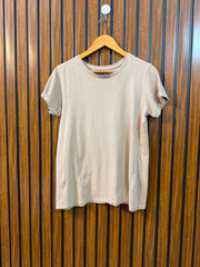 Chest 17  Length 22 Women's Signature T-Shirt