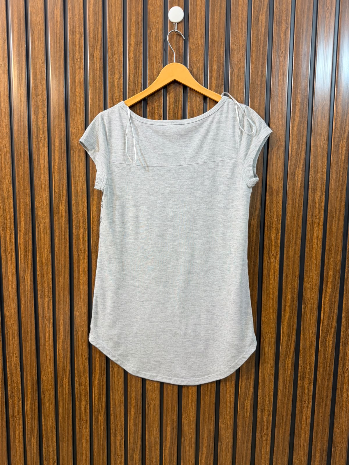 Chest 18  Length 22 To 27 Women's New Arrival T-Shirt