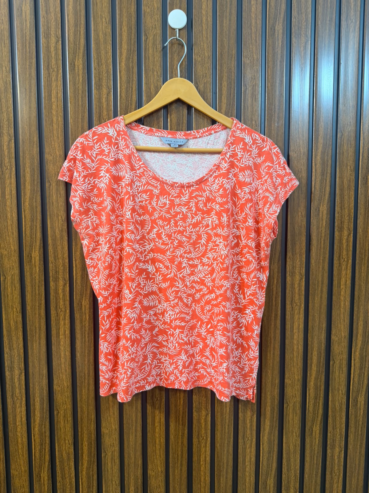 Chest Small Baggy Style  Length 22 Women's Essential T-Shirt
