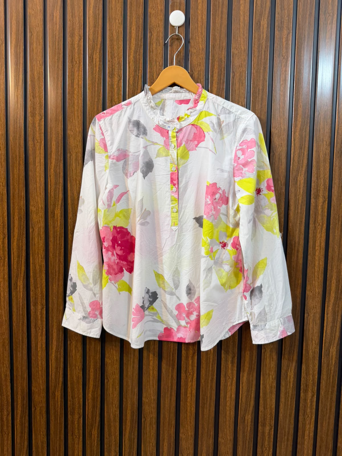 Chest 20  Lenght 23  Fabric linen Premium Women's Full Sleeve Top