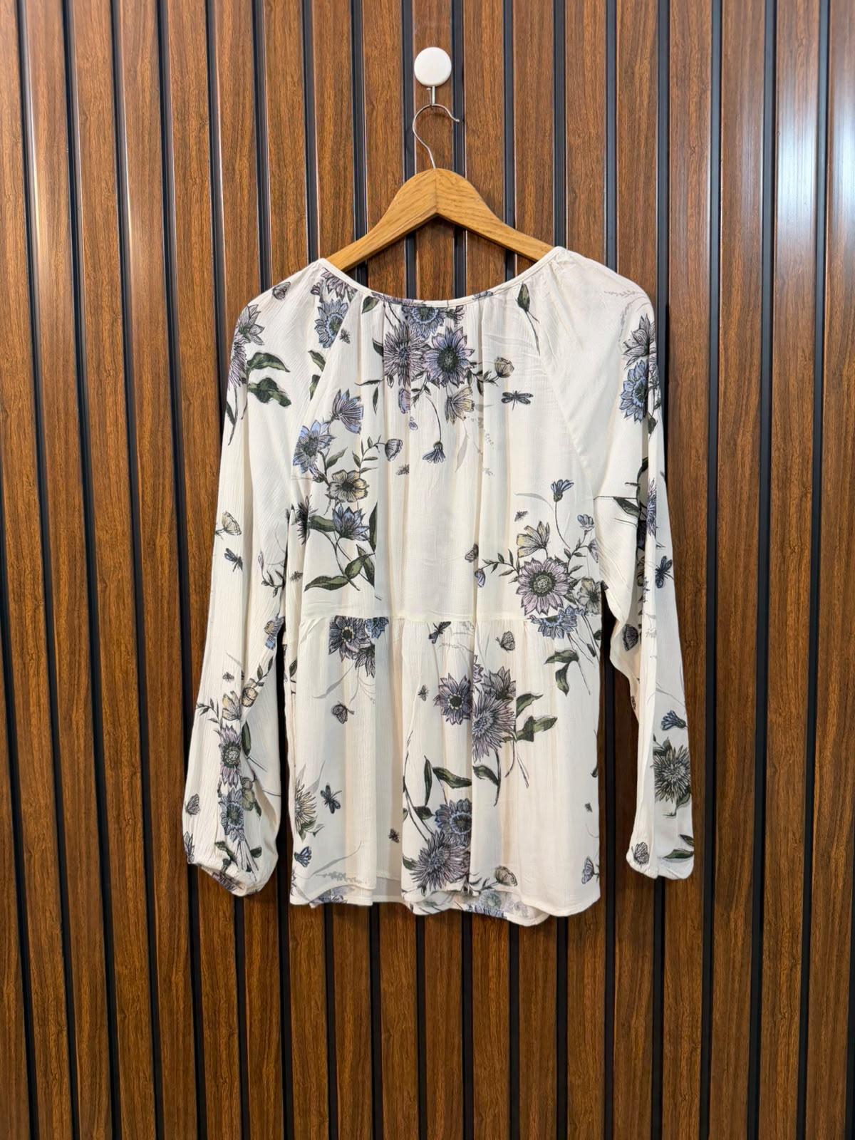 Chest 21  Lenght 23  Fabric rayon Women's Western Casual Top