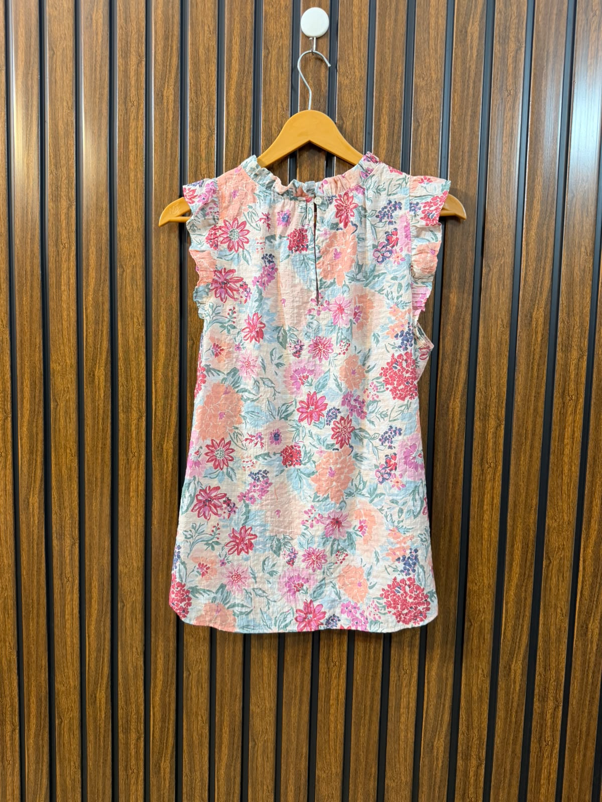 Chest 19  Length 25  Fabric Silk Women's Classic Sleeveless Top