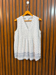 Chest 18  Length 27  Fabric Linen Branded Western Ladies Top