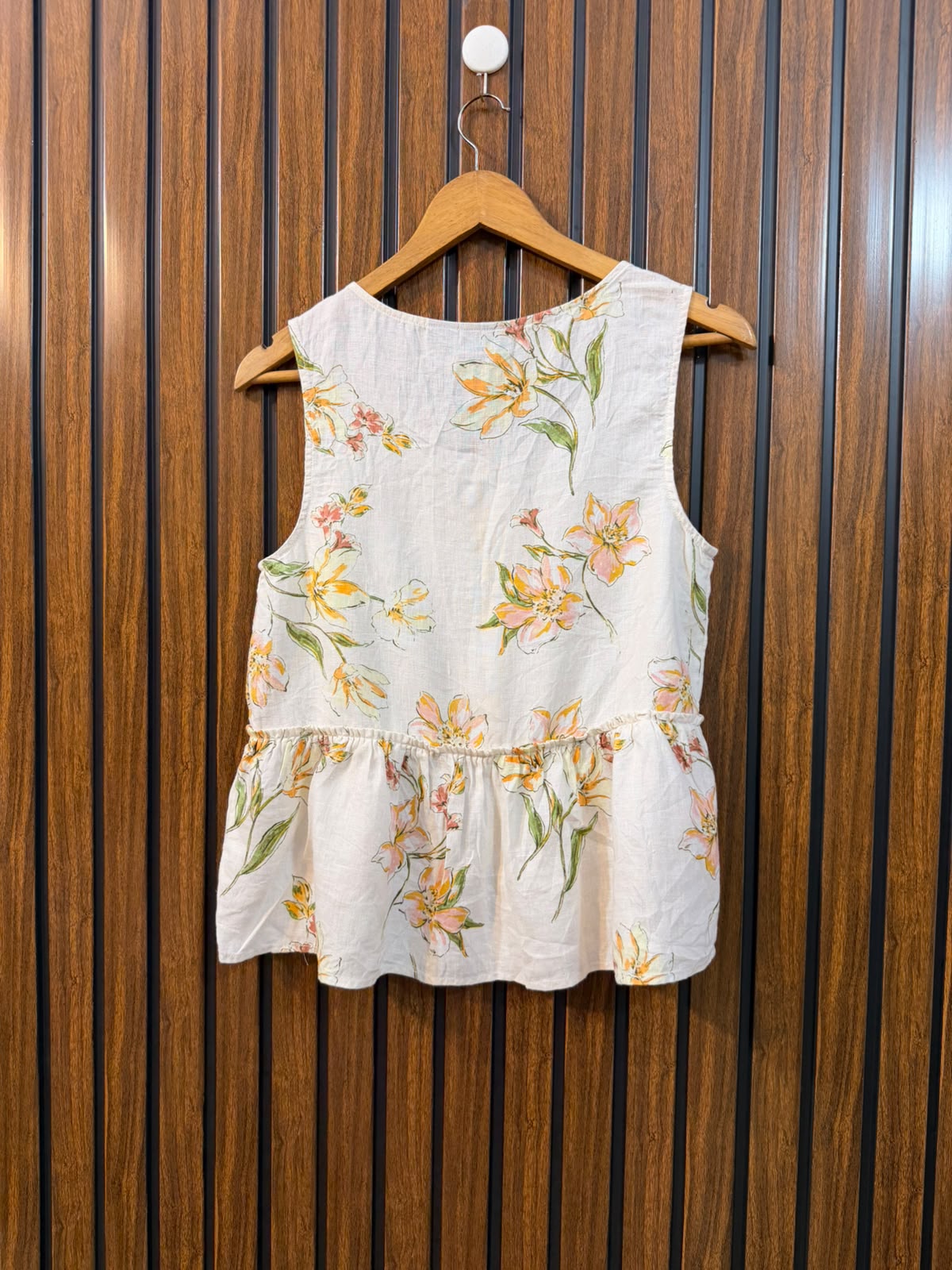 Chest 17  Length 21.5  Fabric Cotton Women's Sleeveless Outfit Top