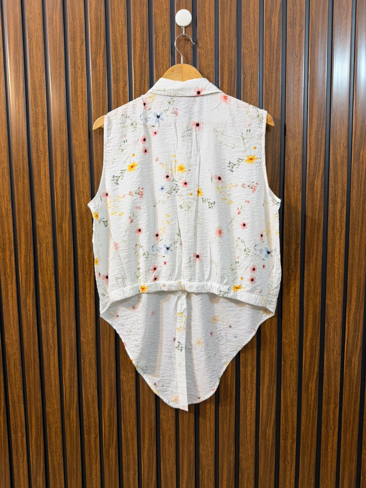 Chest 20  Length 19  Fabric Silk Women's Trend Sleeveless Top
