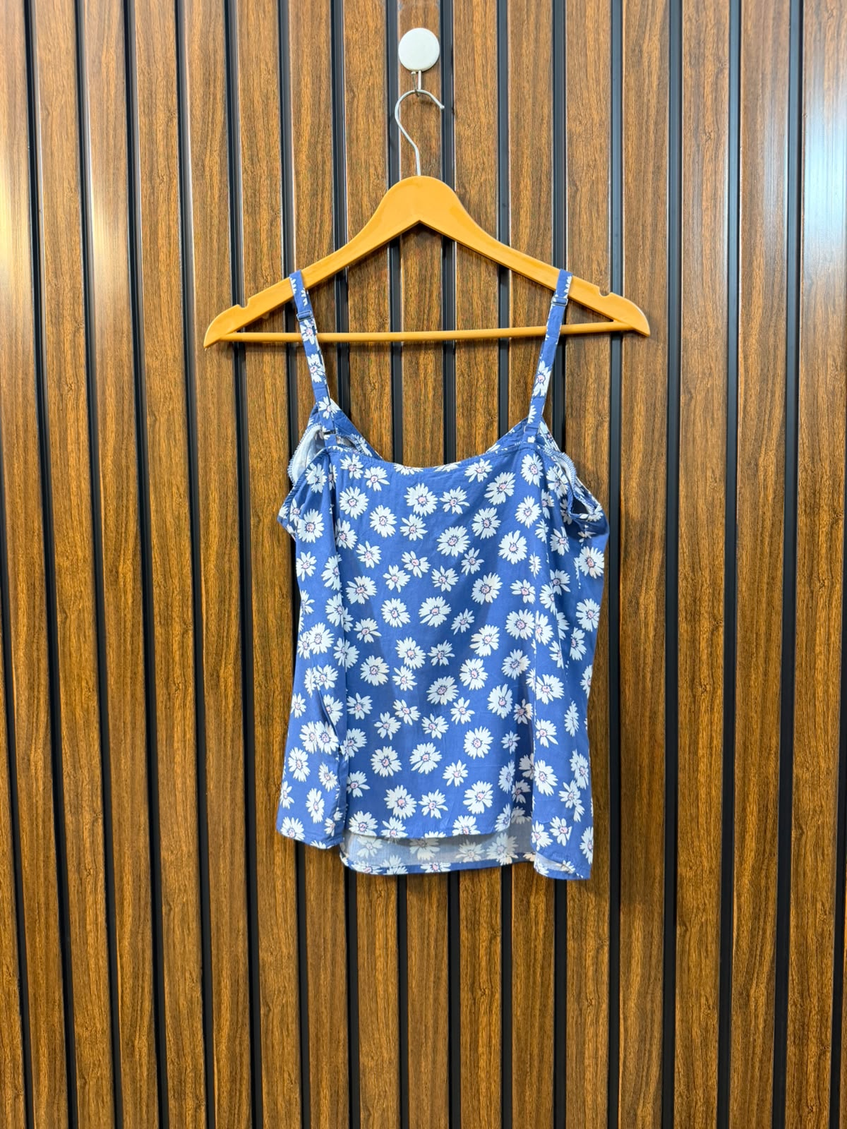 Chest 16  Length 20.5  Fabric Linen Women's Branded Fashion Top