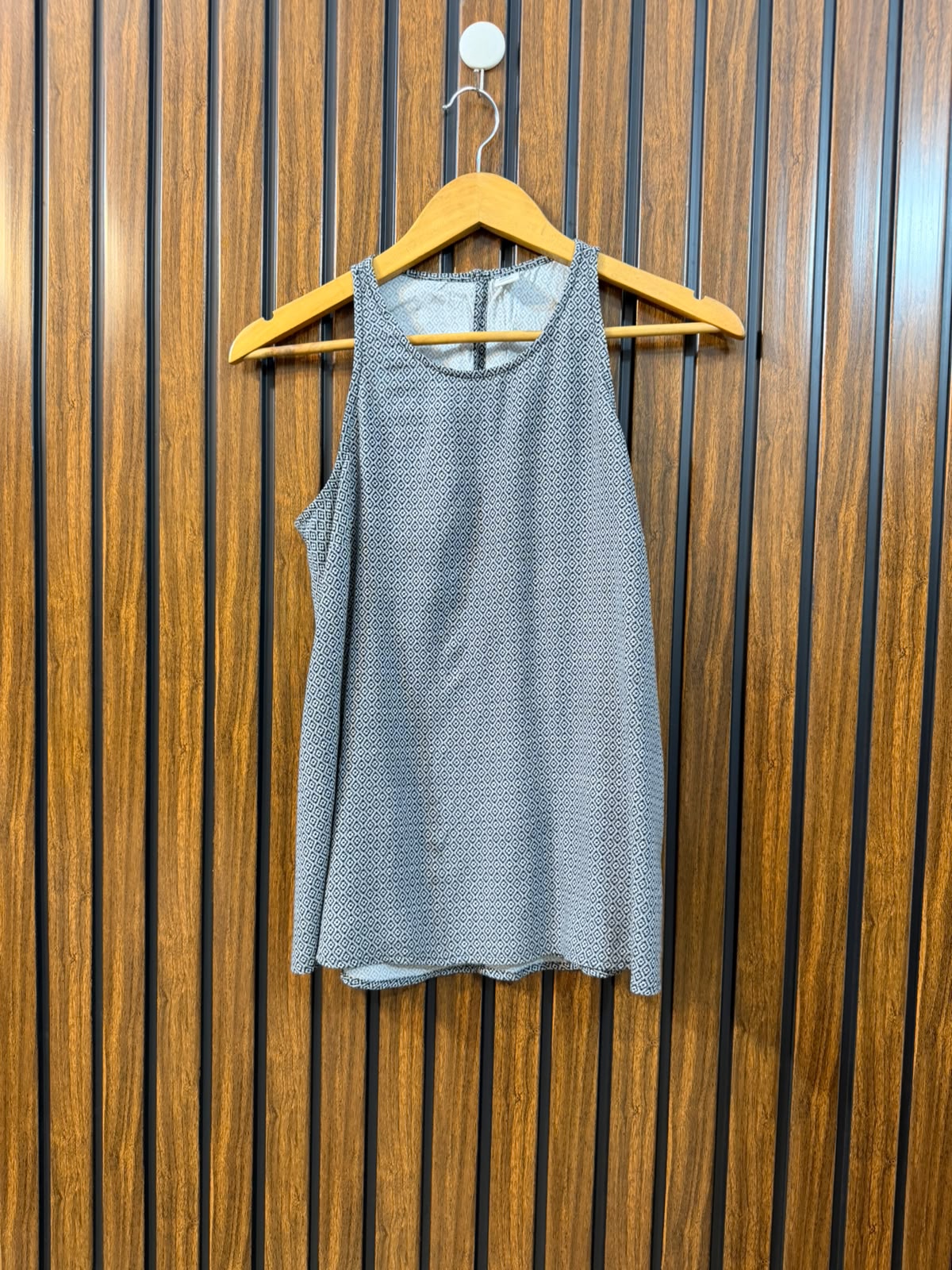 Chest 18  Length 23 To 24  Fabric Linen Women's Western Casual Top