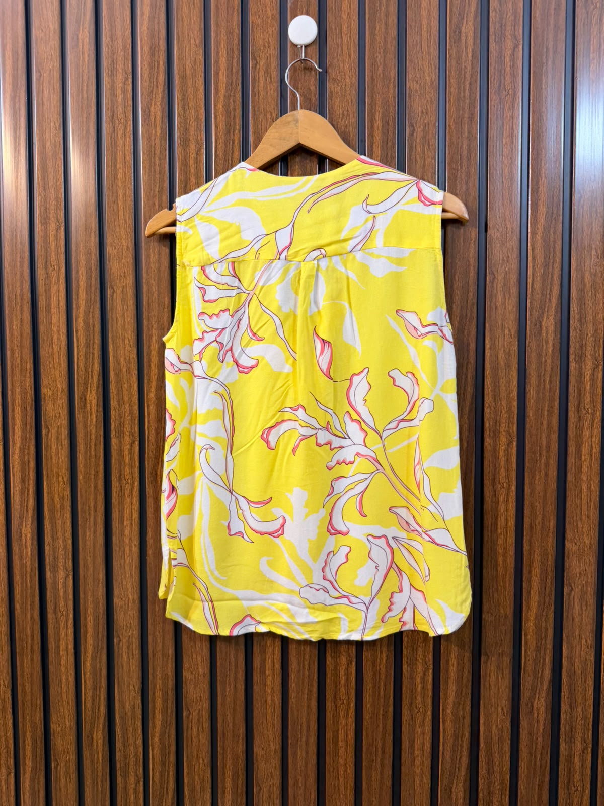 Chest 19  Length 23  Fabric Rayon Women's Stylish Everyday Top